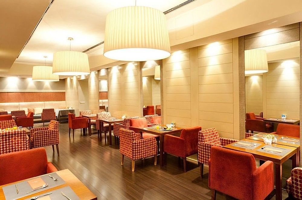 Midmost By Majestic Group Hotel 4*
